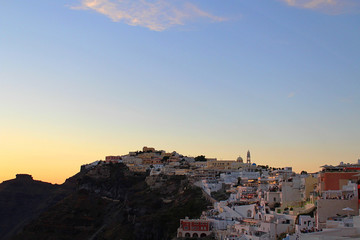 Obraz premium Late Night Sunset City Skyline of Santornini, Greece