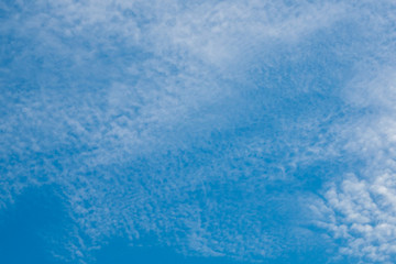 Fototapeta na wymiar Beautiful cloudy blue sky background