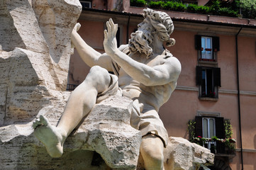 statue in piazza navona
