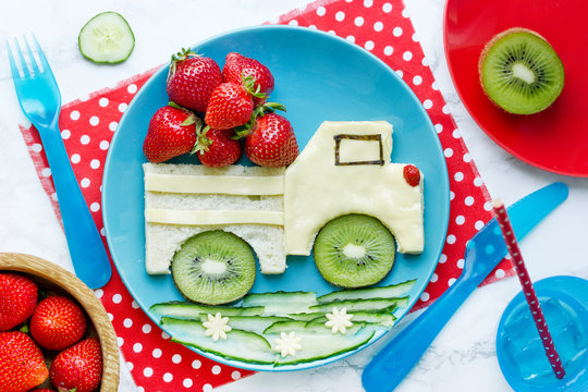 Food Art For Kids - Edible Car Sandwich With Fruit And Berries