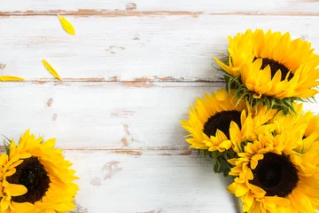 Poster Yellow Sunflower Bouquet on White Rustic Background © manuta