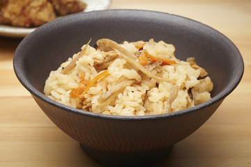 鶏ごぼうご飯