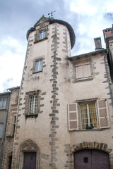 Fototapeta na wymiar Beaulieu sur Dordogne. Maison ancienne dans le centre médiéval. Corrèze. Nouvelle Aquitaine
