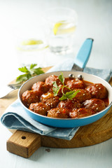 Meatballs in tomato sauce