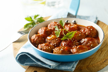 Meatballs in tomato sauce