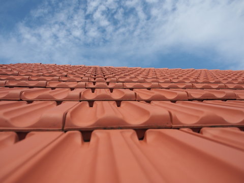 Neues Dach: Dachpfannen, Dachziegel, Dachsanierung