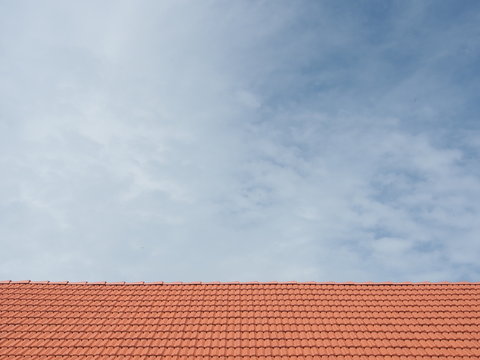 Neues Dach: Dachpfannen, Dachziegel, Dachsanierung