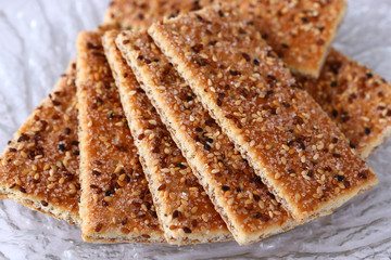 Sesame cakes