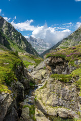 Fototapeta na wymiar Durchs Urbachtal Richtung Gaulihütte, Berner Oberland