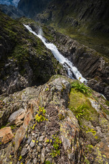 Fototapeta na wymiar Wasserfall beim Mattenalpsee im Urbachtal, Berner Oberland