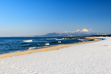 雪の弓ヶ浜展望台 -大山・美保湾を一望できるのビューポイント-