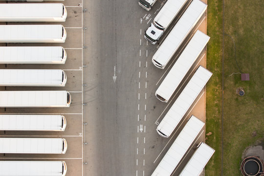 Parking with trucks from above