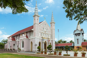 Phrachristphraharuthai church is a catholic church in ratchaburi province, thailand The church is a public place in Thailand where people with religious beliefs come together to perform rituals.