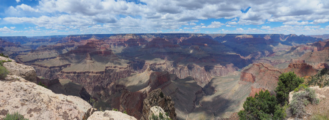 Beautiful view into the Grand Canyon from South Rim