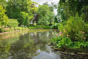 Fototapeta na wymiar A lake in a garden in Northampton-shire