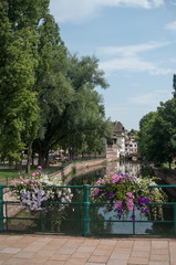 Fototapeta na wymiar canaux quartier de la petite France à Strasbourg