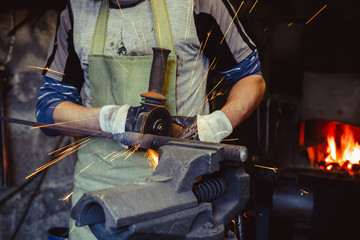 Working saws iron sparks