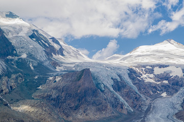 Fototapeta na wymiar Glacier in Austria