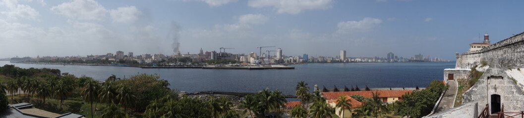 Naklejka premium Blick über Havanna von einer Festung aus, Kuba, Karibik