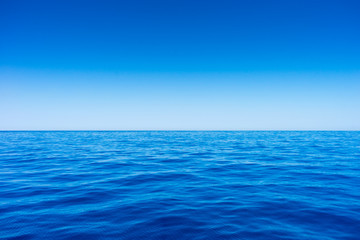 Das Meer, ionisches Meer, Griechenland, blaue See, offenes Meer, Hochsee