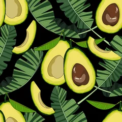 Tapeten Avocado Nahtloses Muster mit Avocado und tropischen Blättern. Vektor-Illustration.