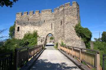 Halsgraben der Burgruine Sternberg bei Bornhofen, Hessen