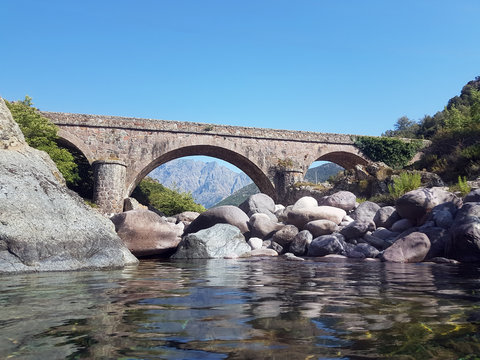 Le pont de Manso sur le Fango (Haute-Corse)