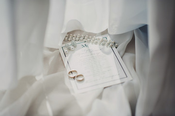 Свадебные украшения и букет невесты 