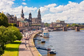 Dresden, Deutschland © santosha57