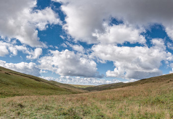 Landscape with beautiful clouds and mountain views.