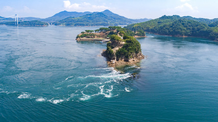 能島（愛媛県今治市／しまなみ海道）　空撮