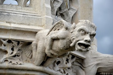 Obraz premium Cathédrale Saint Cyr et Sainte Julitte de Nevers 