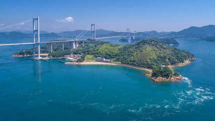 来島海峡の渦潮（うずしお）　空撮