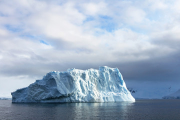 Fototapeta na wymiar Beautiful iceberg or ice floe, Antarctic ocean, Antarctica