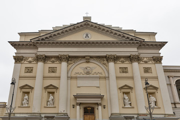 Fototapeta na wymiar Academic Church of St Anne in Warsaw, Poland