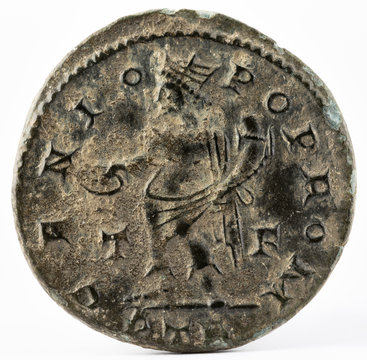 Ancient Roman copper coin of Galerius Maximianus. Reverse.