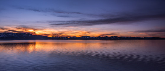 Fototapeta na wymiar Wide Shot of Lake Tahoe