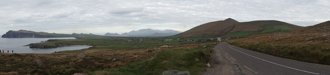 Fototapeta premium A panoramic shot of the coast of Atlantic Ocean, Wild Atlantic way, Ireland