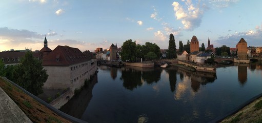 Vue depuis le barrage Vauban