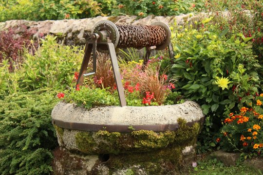 ancien puit &agrave; rouleau