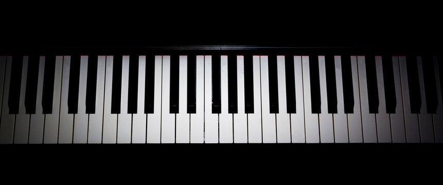 Piano keyboard, low key images