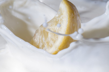Lemon in milk