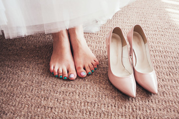 красивые туфли невесты