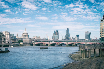Fototapeta na wymiar Skyline di Londra, Inghilterra