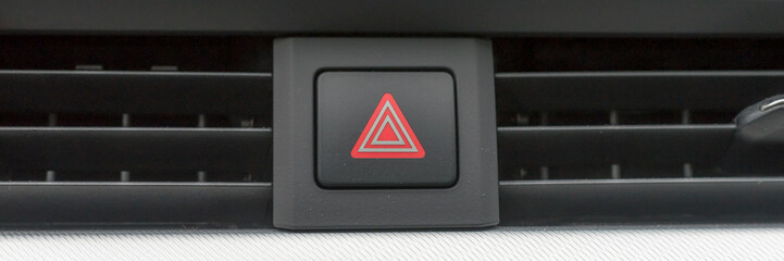 Nahaufnahme Warnblinktaste