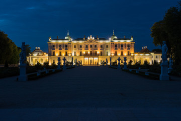 Fototapeta premium Baroque building of the Branicki Palace, an aristocratic residential complex of the Saxon period by night, Bialystok, Poland