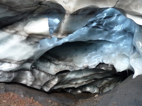Grotte de glace islandaise © carole