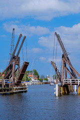 Fototapeta premium Klappbrücke von Wieck