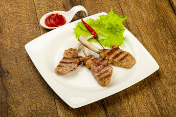 Grilled lamb