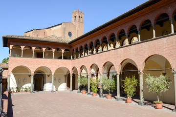 Fototapeta na wymiar Caterina sanctuary and Basilica of San Domenico at Siena